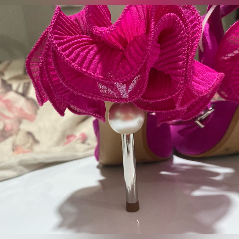 Gianni Bini Pink Heels with Ruffle Detail - Picture 9 of 15